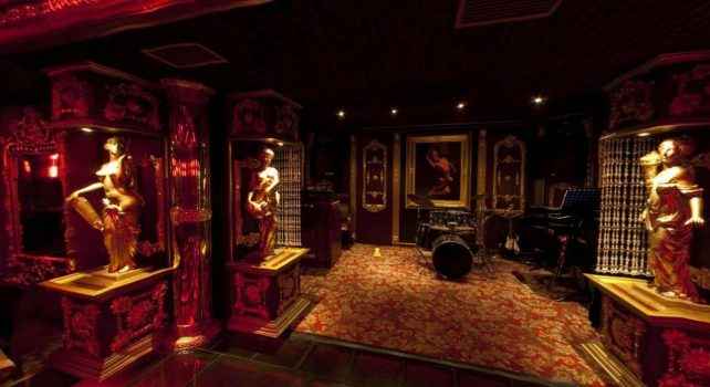 фото ночного клуба в Турции Manilya