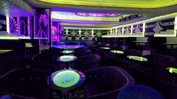 Обстановка турецкого клуба Şehrazat