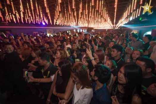 Фото-отзыв хостес из Таиланда