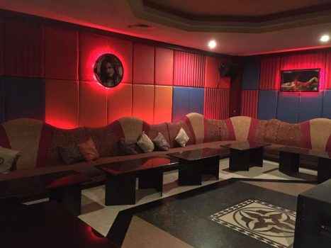 Фото изнутри Rock Entertainment Centre Камбоджа