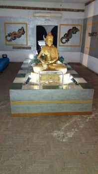 Забавный интерьер итальянского клуба EOS