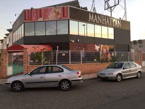 Испанский бар Манхэтээн снаружи