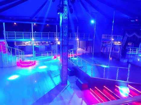 Фото из стамбульского клуба IBIZA