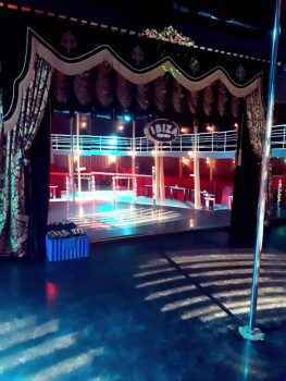 Турецкий клуб Ибица в Стамбуле - обстановка