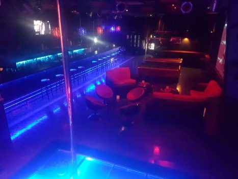 Бар Zafiro внутри