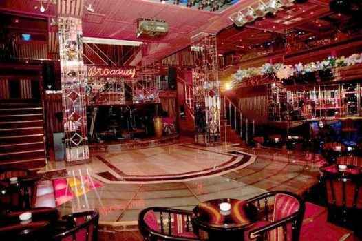 Турецкий клуб Бродвей в Измире - фото-отчет