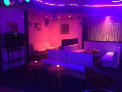 Фото, которое сделала девушка из России, работавшая в итальянском клубе Найт Флай в регионе Тоскана