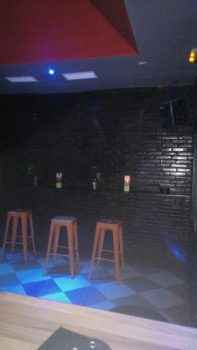 Интерьер паба Latino El Punte - Гранада, Испания