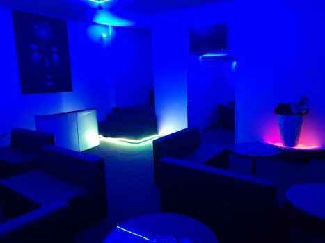 Картинка на которой бар Доллар из Алессандрии