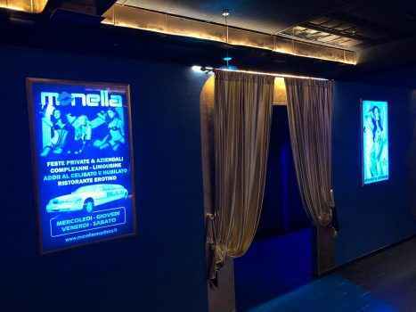 Интерьер найта Monella Sext Disco в Италии - красивый клуб в городе Ареццо