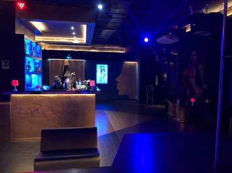 Интерьер ночного клуба Monella Sext Disco - фото-отзыв девушки из Италии