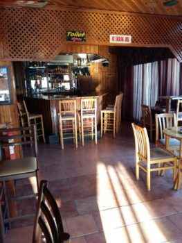 На фото ночной бар Albatross в Ларнаке - фото-отзыв от девочки хостес