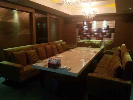 Как выглядит румка в караоке баре The Moon ?