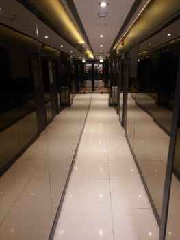 Внешний вид караоке Hansol Plaza в корее в городе Кунпхо