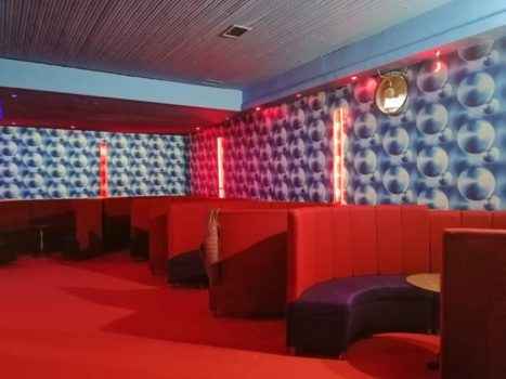 Обстановка ночного клуба BERMUDA в городе Кумбургаз - фото отзыв